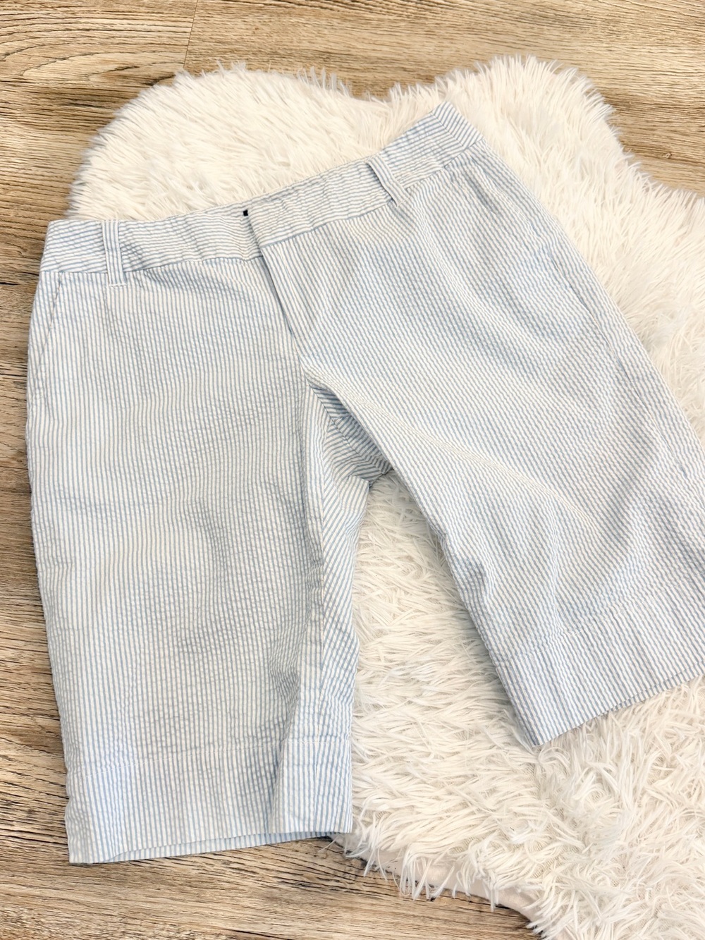 Vineyard Vines Seersucker Bermuda Shorts Ladies 2 Preppy Coastal Striped